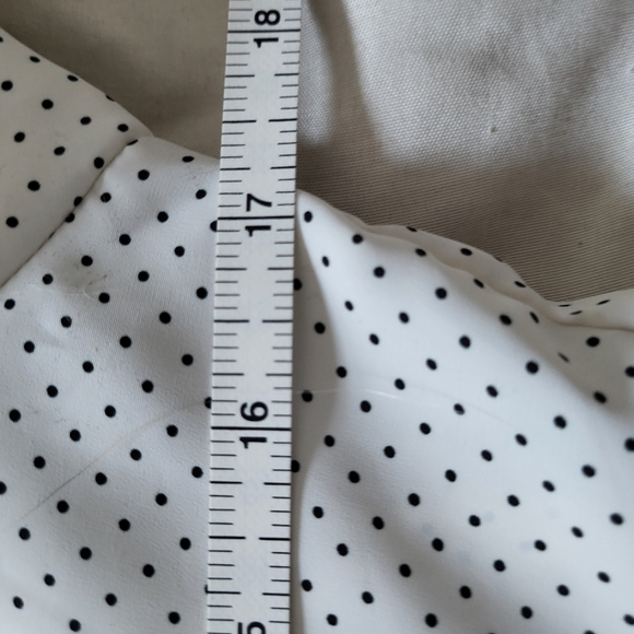 SOLD - Blouse with polka dot and button on the back - Picture 4 of 4